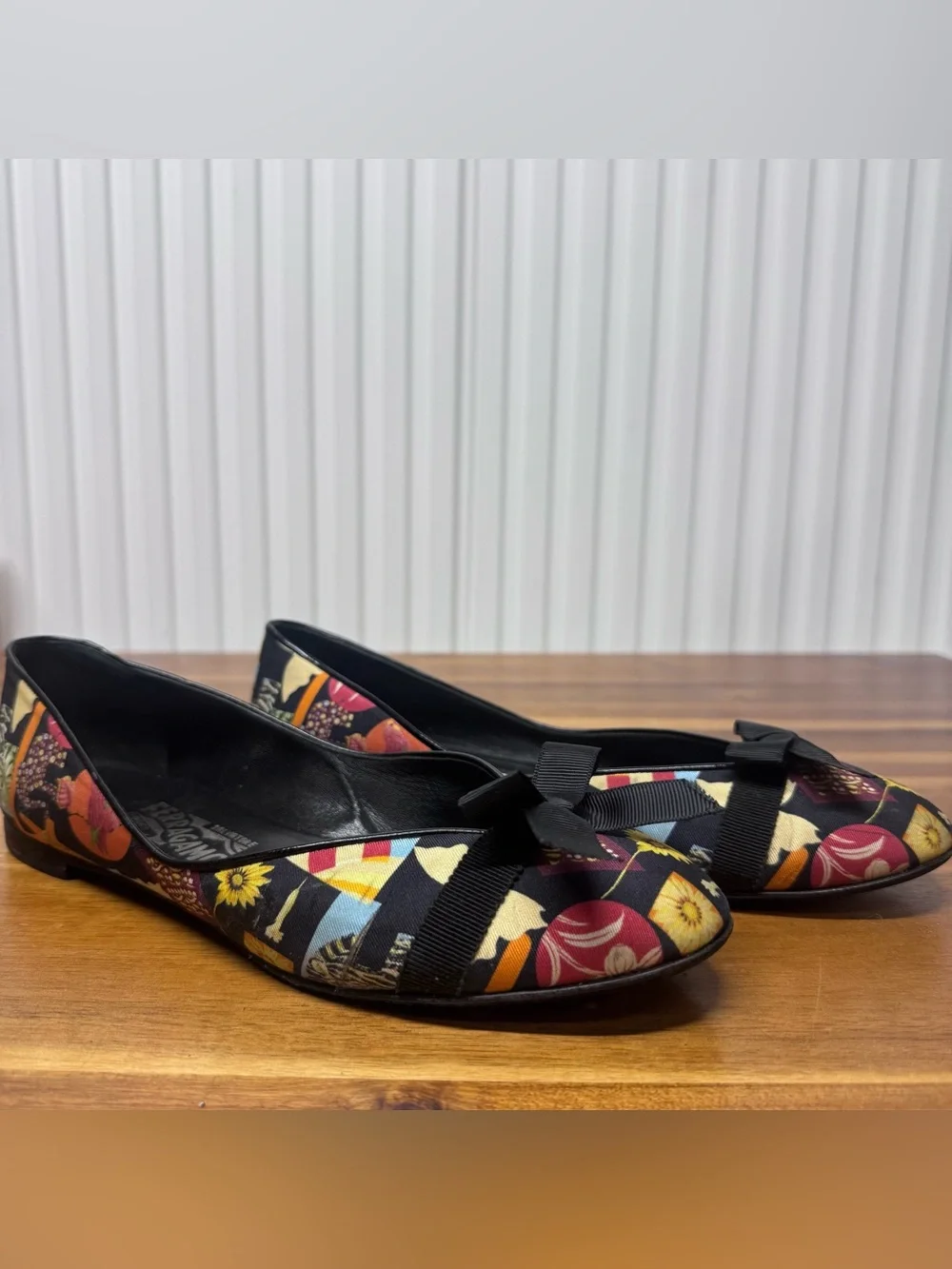 Salvatore Ferragamo Stampa Fiera Scarf Animal Ballet Bow Flats Shoes 8 M READ
